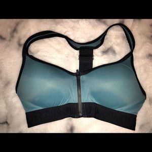 VS Pink Ultimate Sports Bra